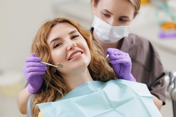 What Solutions Does A Cosmetic Dentist Offer For Missing Teeth?