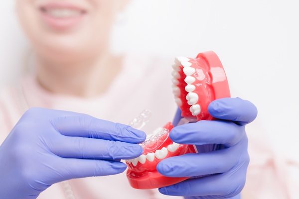 What To Expect From An Invisalign Dentist During Treatment